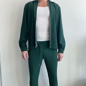 Mens bohoo matching pleated set